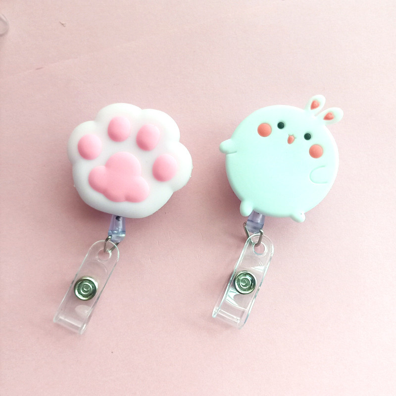 漫画パンダハムスター猫バッジリールワークカード ID ホルダ - Kawaii Tech Accessories のレビューと価格